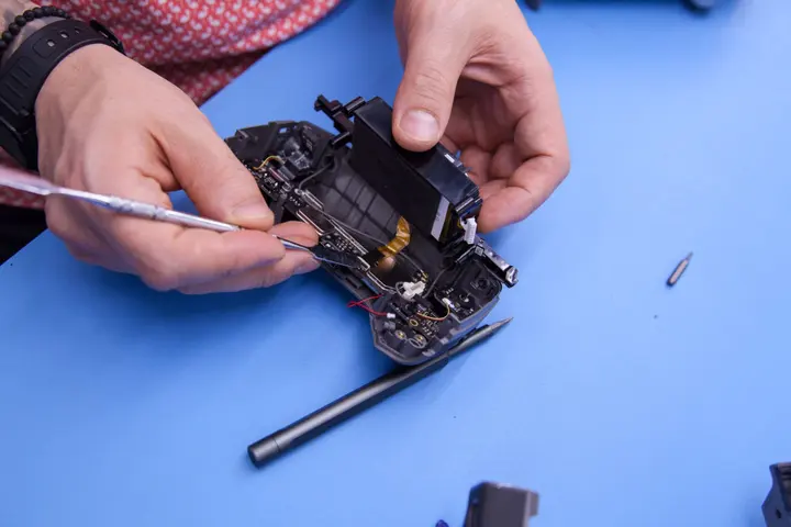 DJI Mavic 2 Pro – service telecomandă